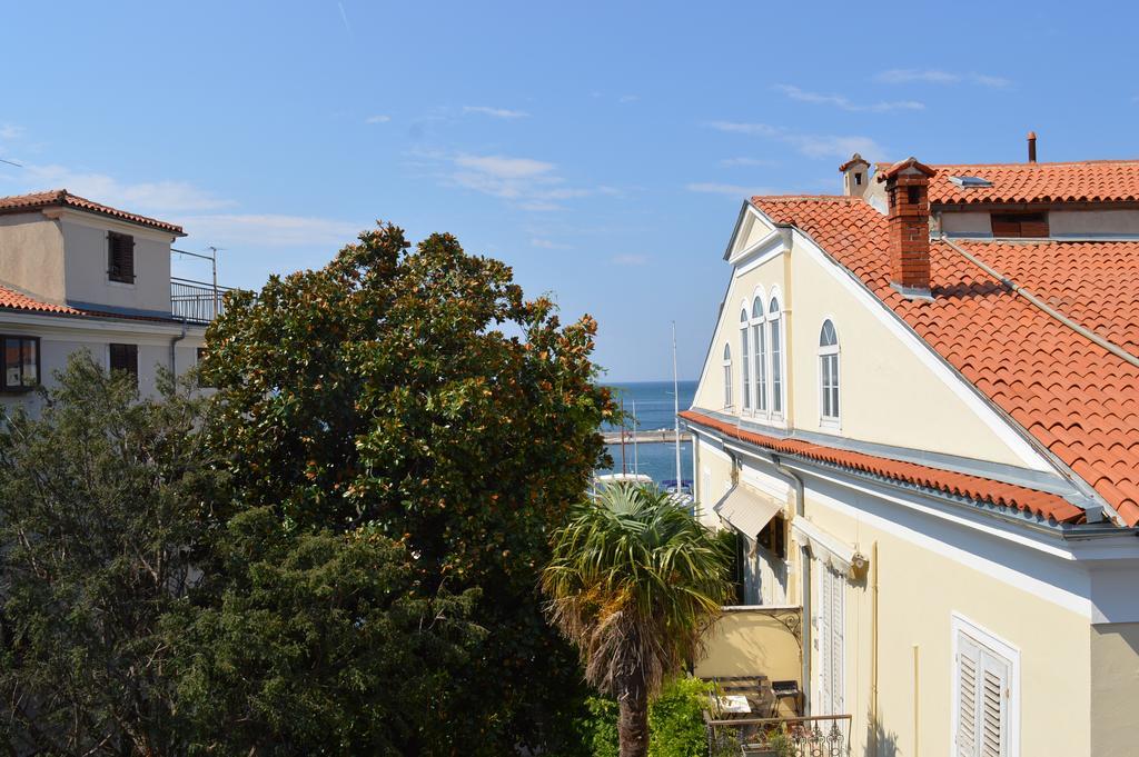 Piranika Hotel Exterior foto