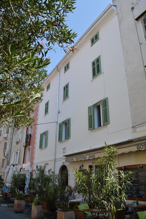 Piranika Hotel Exterior foto